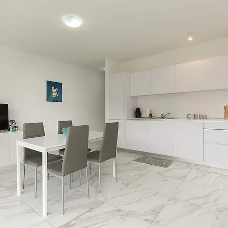Апартаменты Roggia By Quokka 360 - Flats With Parking Space